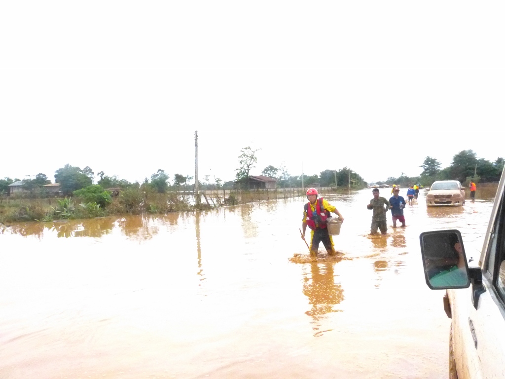 Laos inondations 3