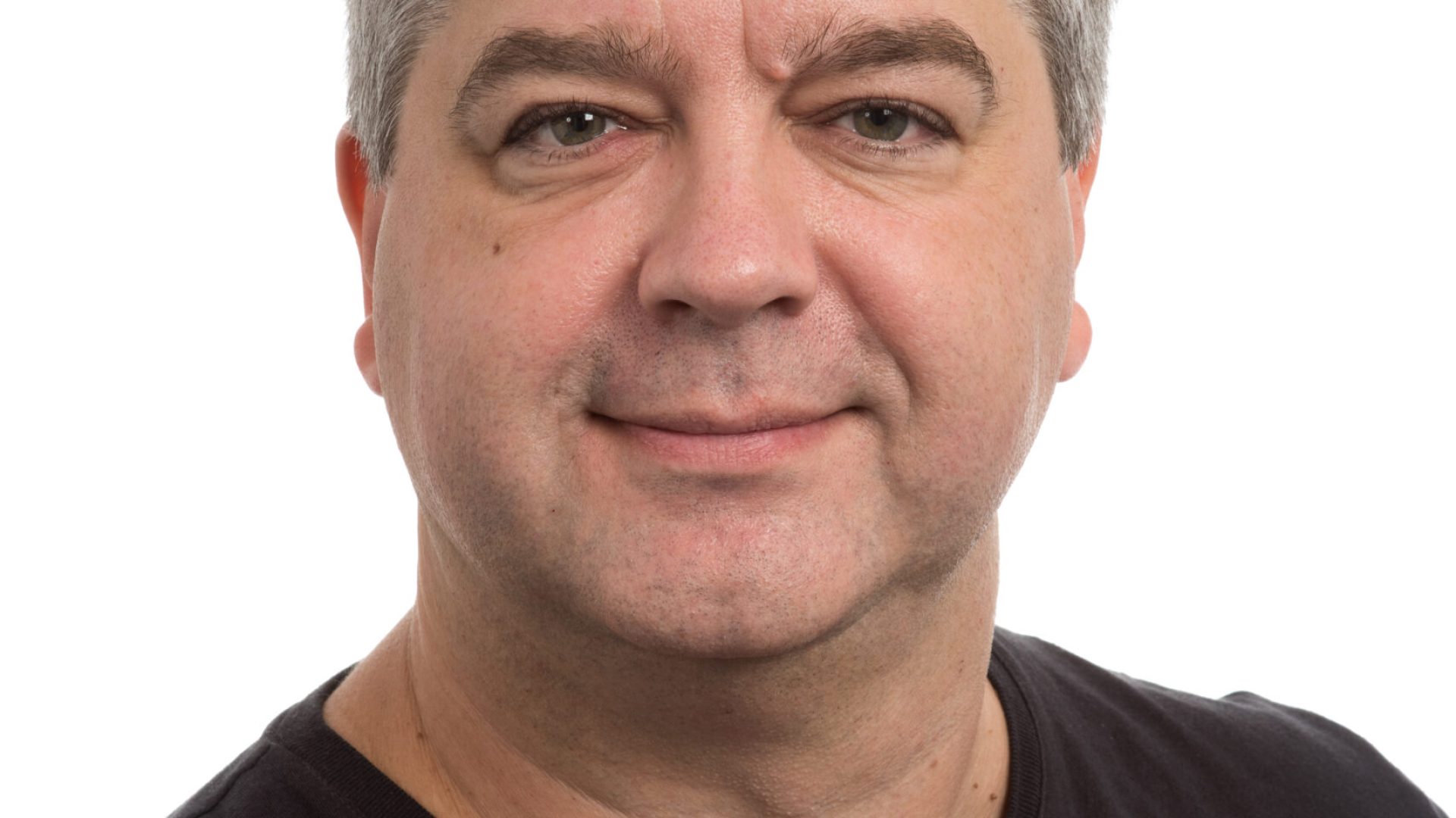 Une chronique « Vitamine R » en hommage à Stéphane Bonvallet, ancien directeur d’antenne de Radio R, décédé du covid-19