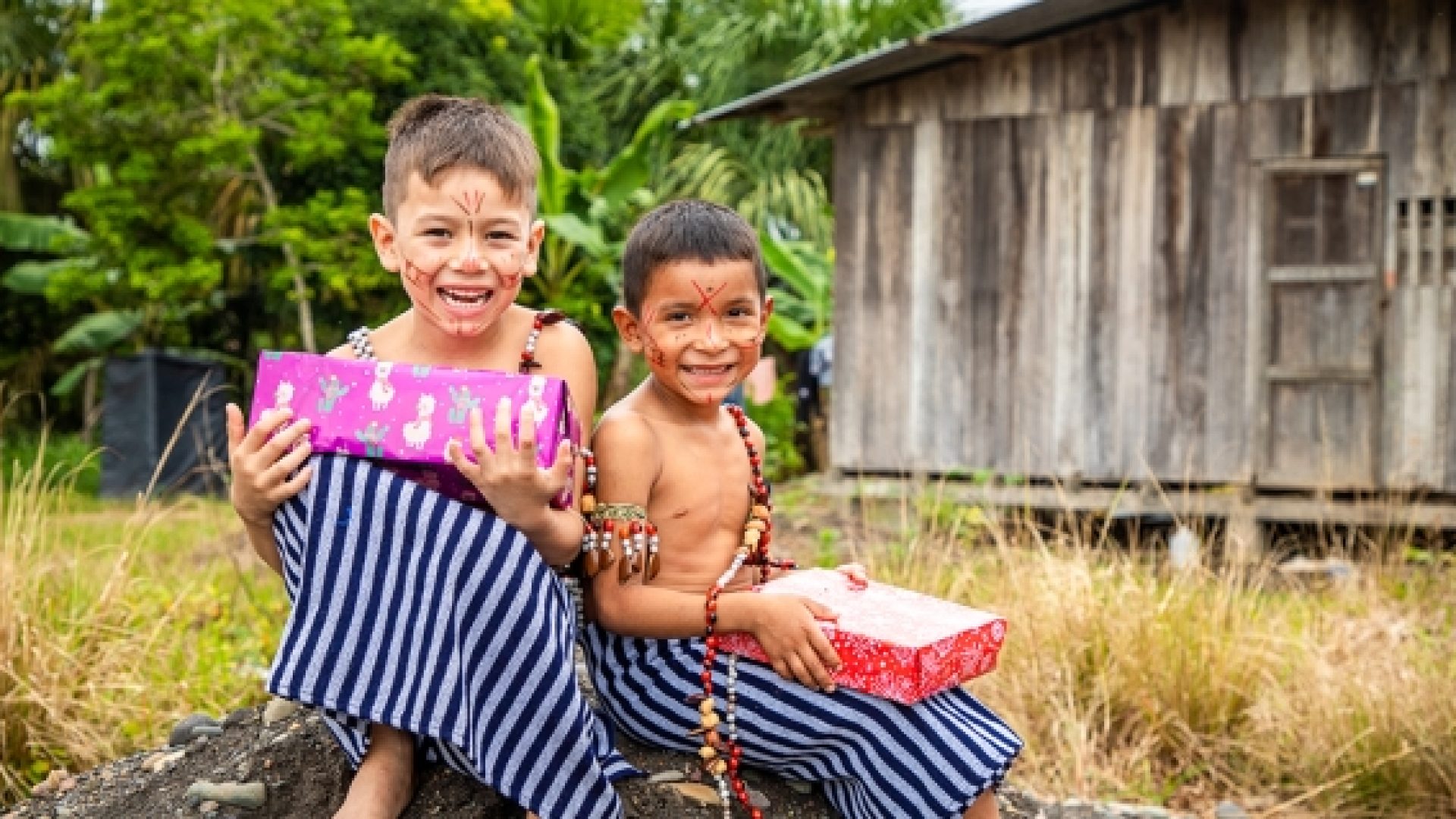 Un cadeau de Noël pour les enfants démunis