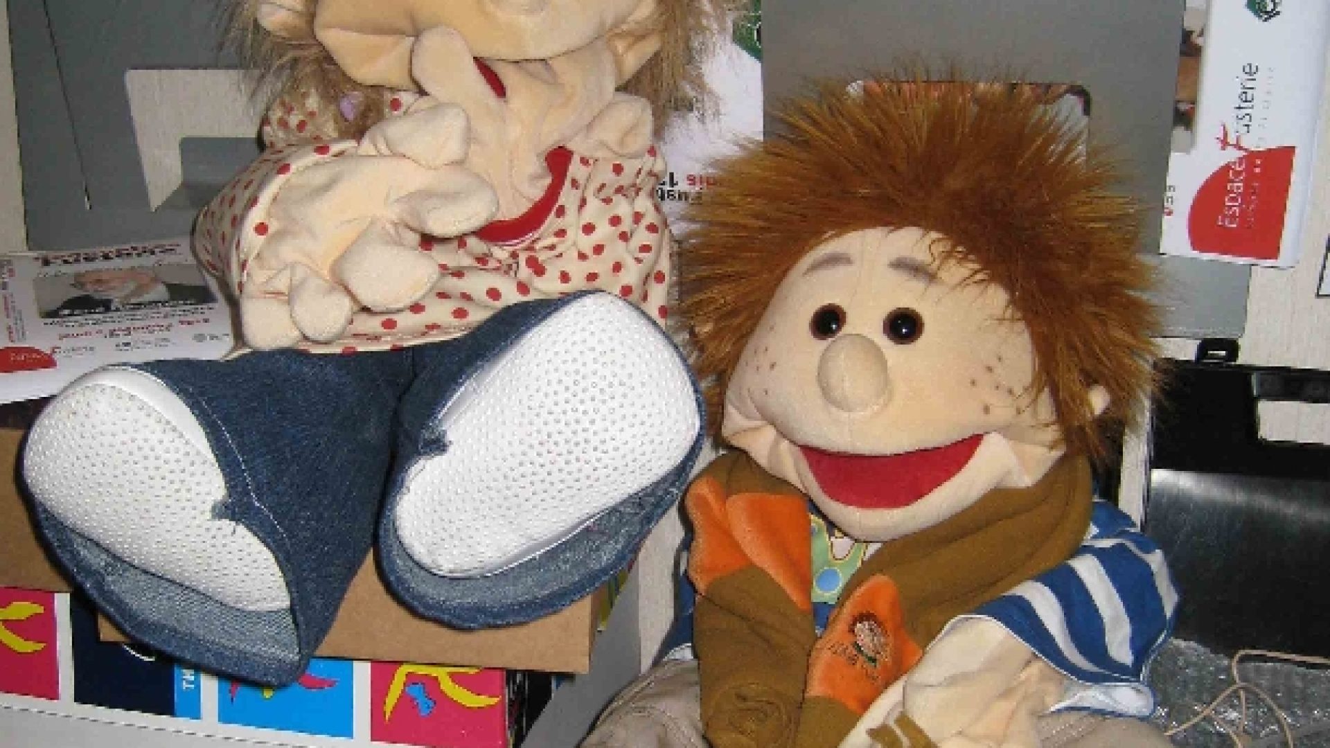 Des marionnettes pour faire réfléchir les enfants à la question de Dieu