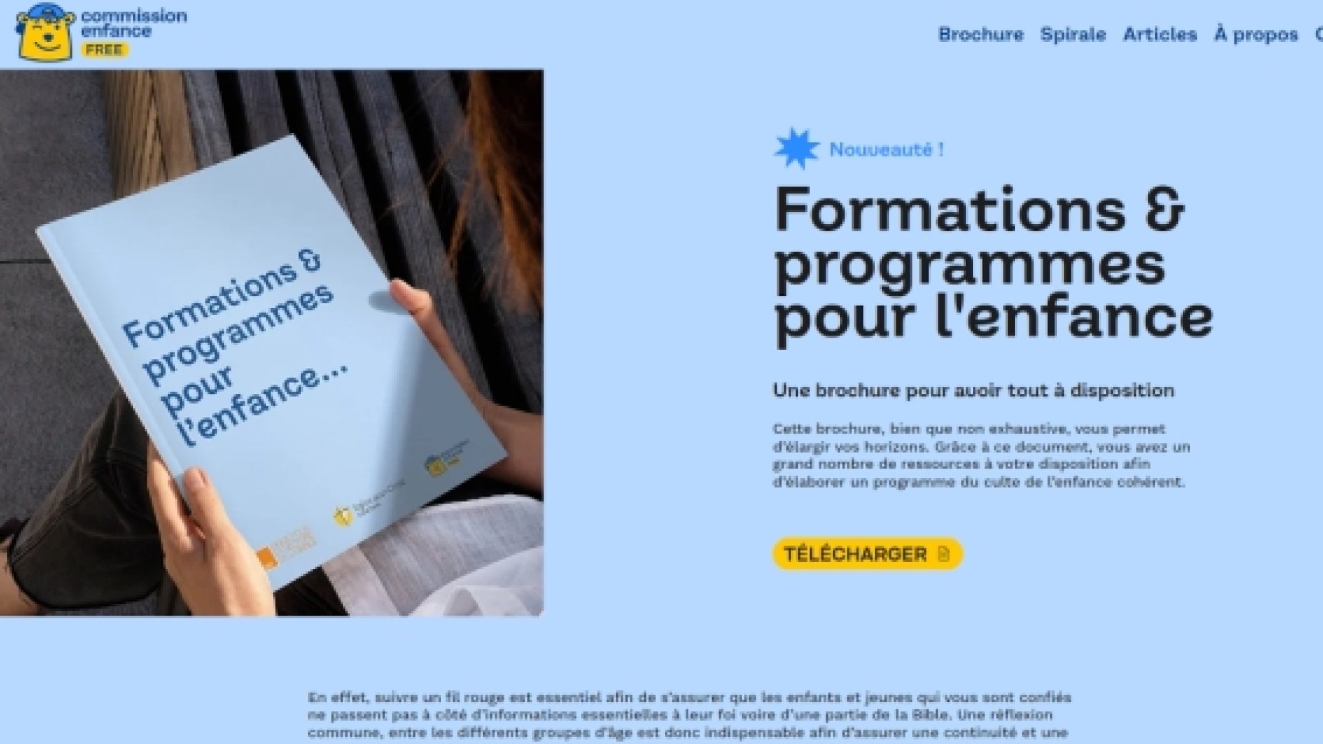 Découvrez la brochure : « Formations et programmes pour l’enfance »