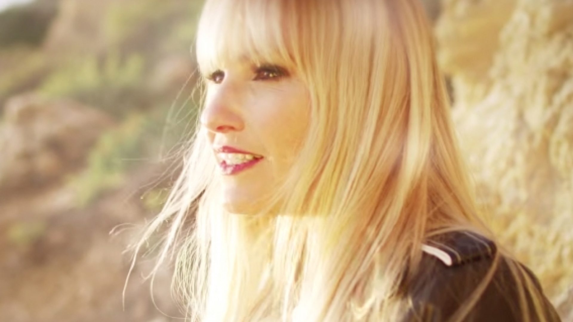 Ciel! Mon info : « Déborah Rosenkranz, une chanteuse qui redonne espoir ! »