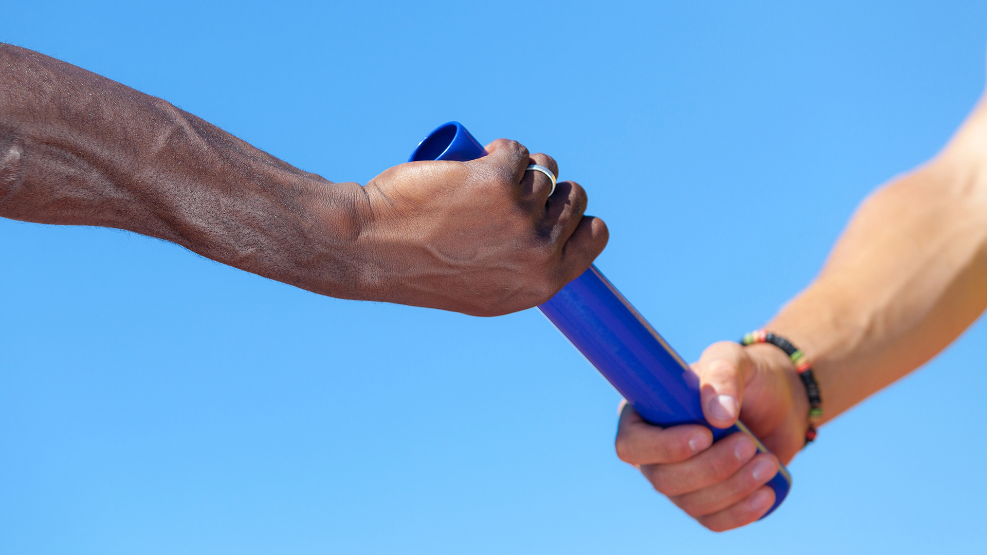 Passage de témoin dans le sport, entre entre sport et foi.