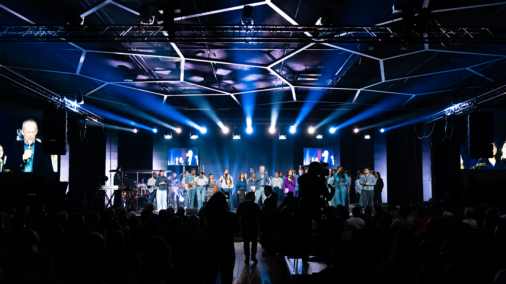 Célébration lors de la Journée inter-Eglises 2025 du REG