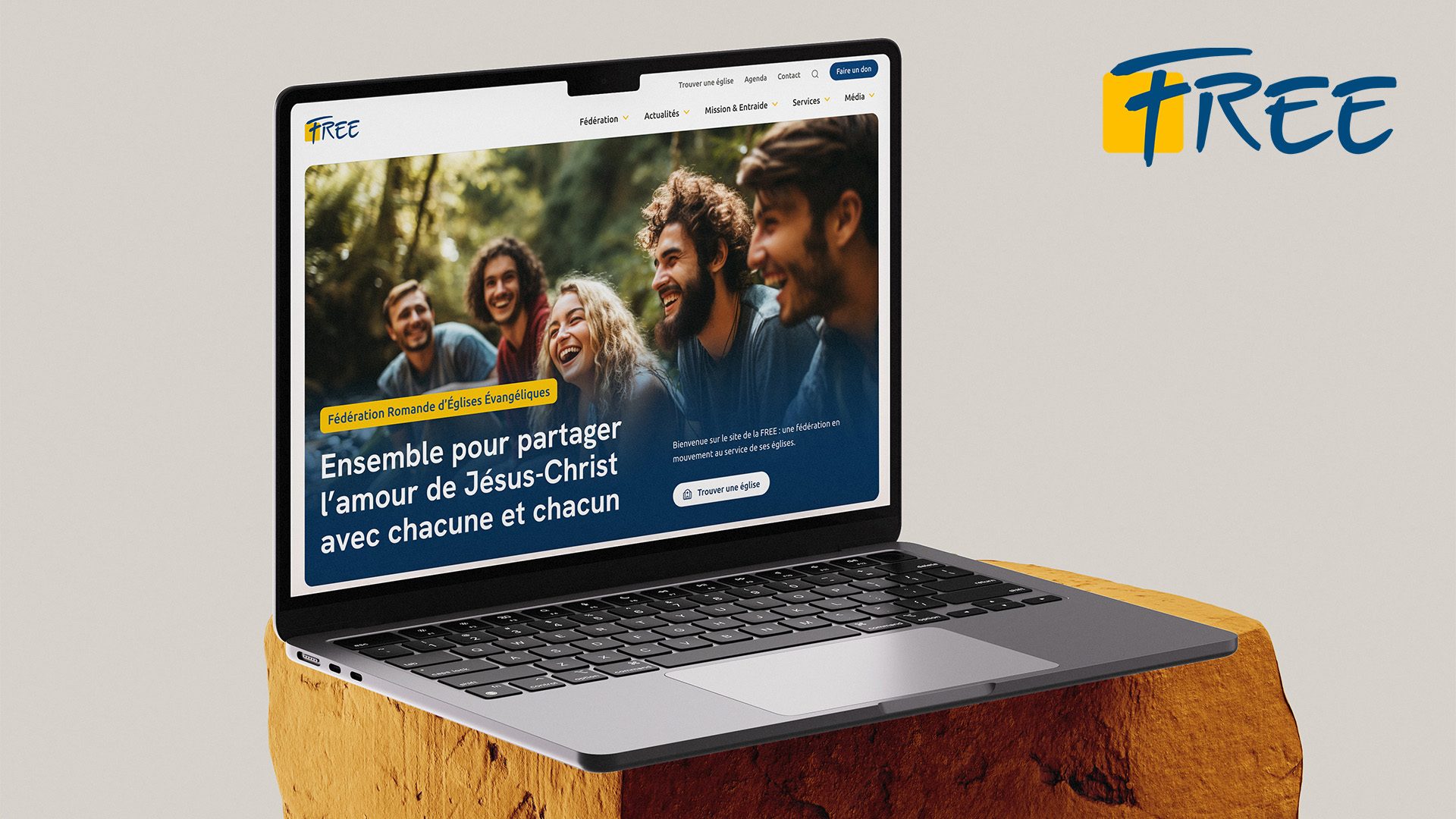 MacBook_Mockup_16_9_2