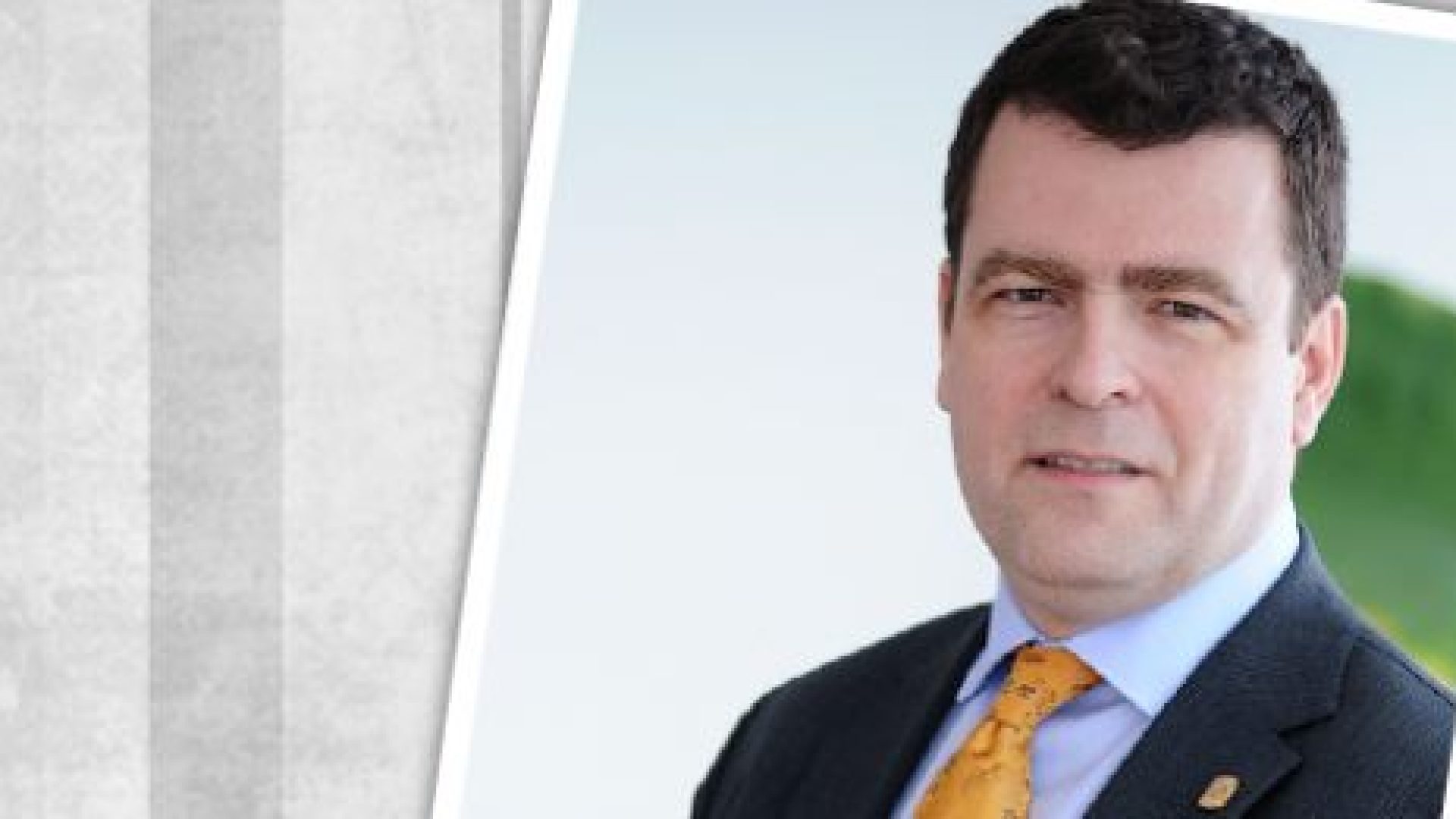 Roland Decorvet, président et directeur général de Nestlé Chine, prend la direction exécutive du navire-hôpital Africa Mercy