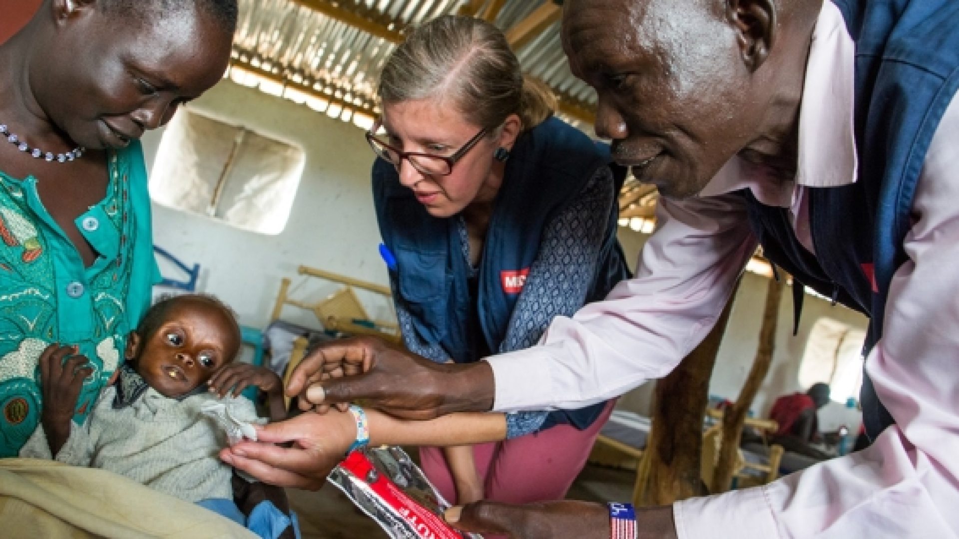 Humanitaire: à nous de prendre le relais !