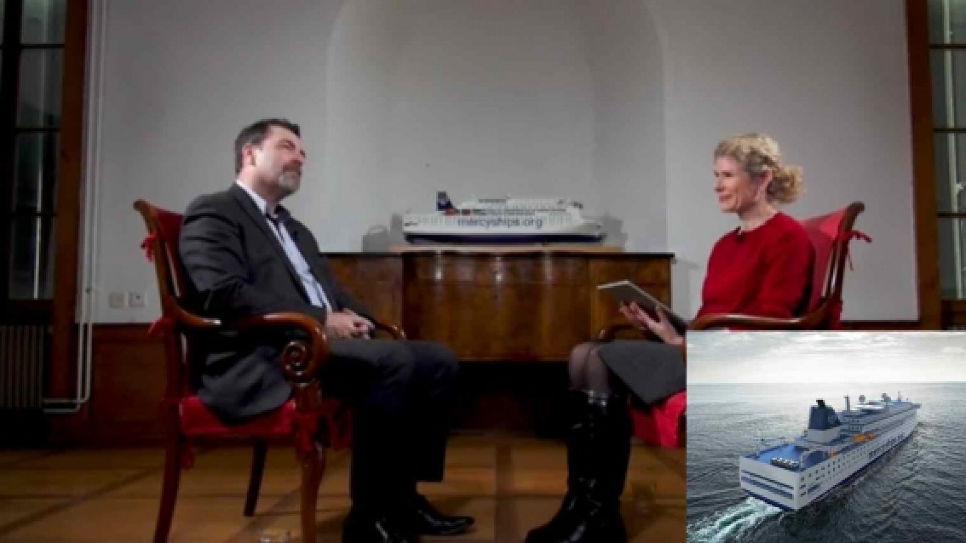 Roland Decorvet annonce un nouveau navire-hôpital de Mercy Ships sur CNN Money Switzerland