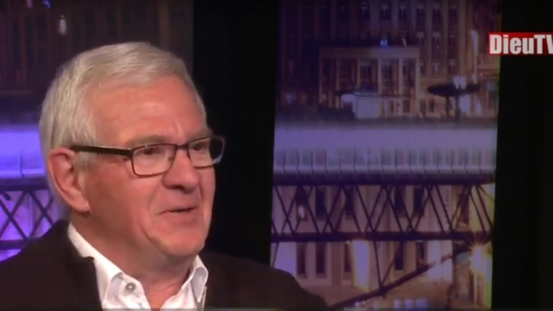 Le président de la FEV, Olivier Cretegny, à Ciel ! Mon info à propos de la démarche de reconnaissance d’intérêt public des évangéliques vaudois