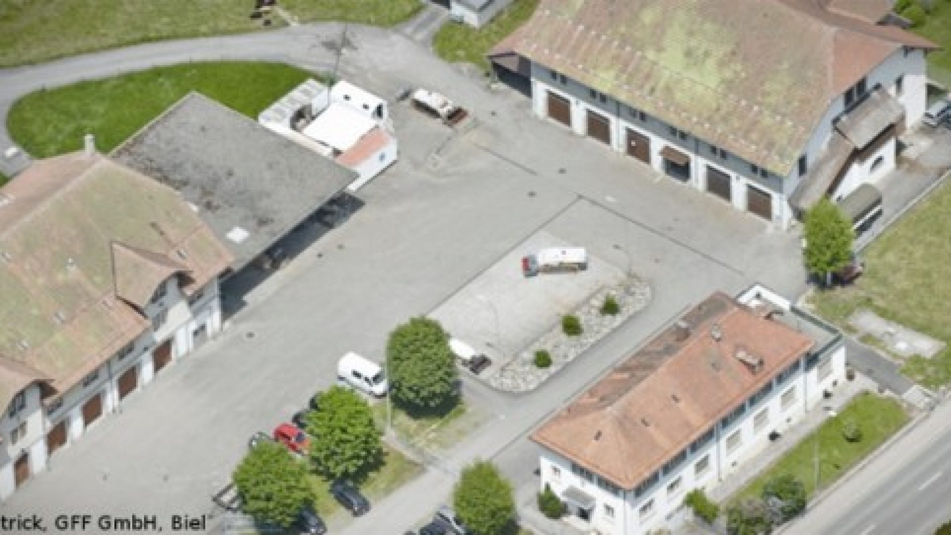 Tavannes : Digger et une Eglise dans les anciens arsenaux