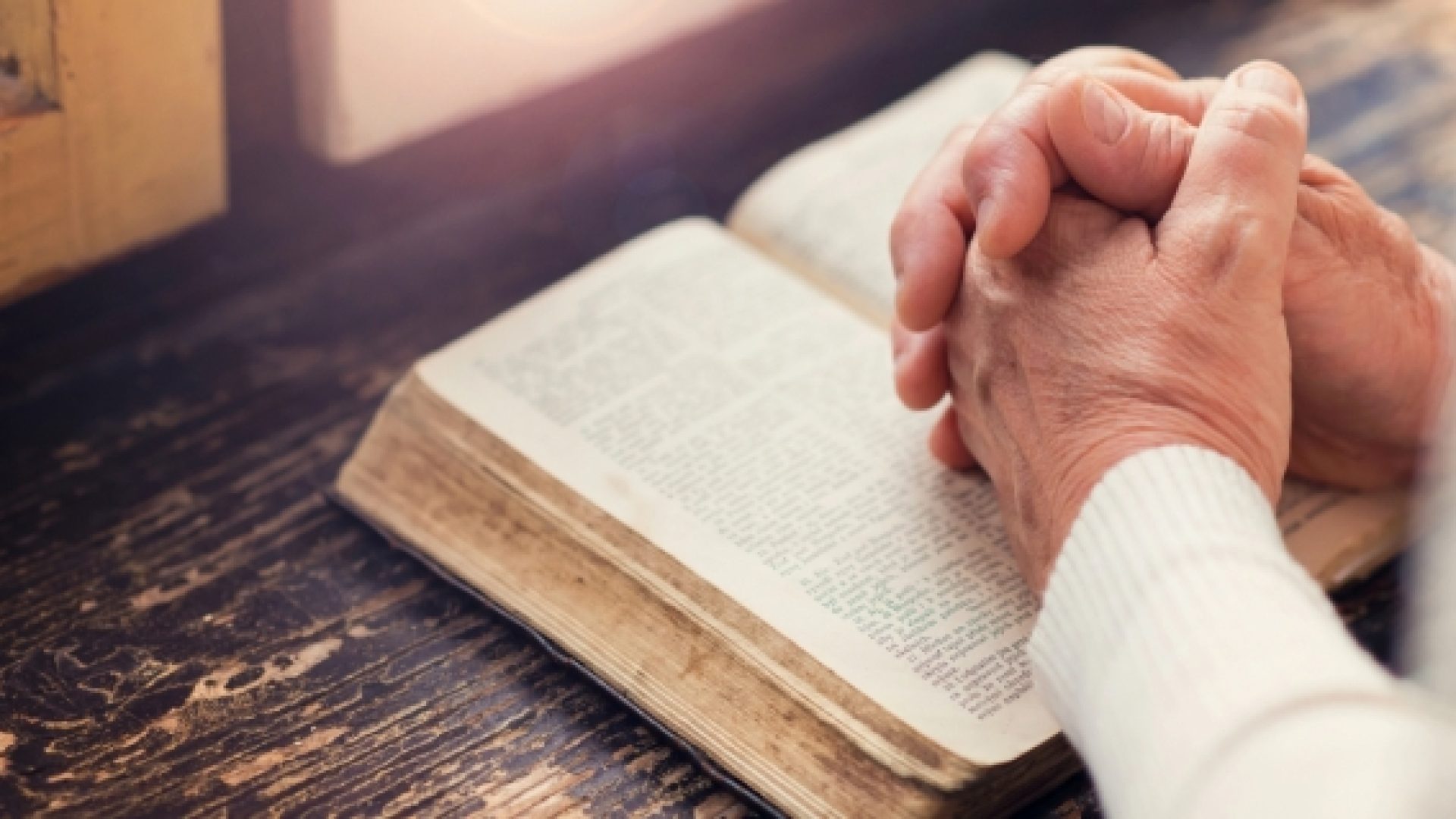 Prier au nom de Jésus, c’est avant tout une histoire d’amour !